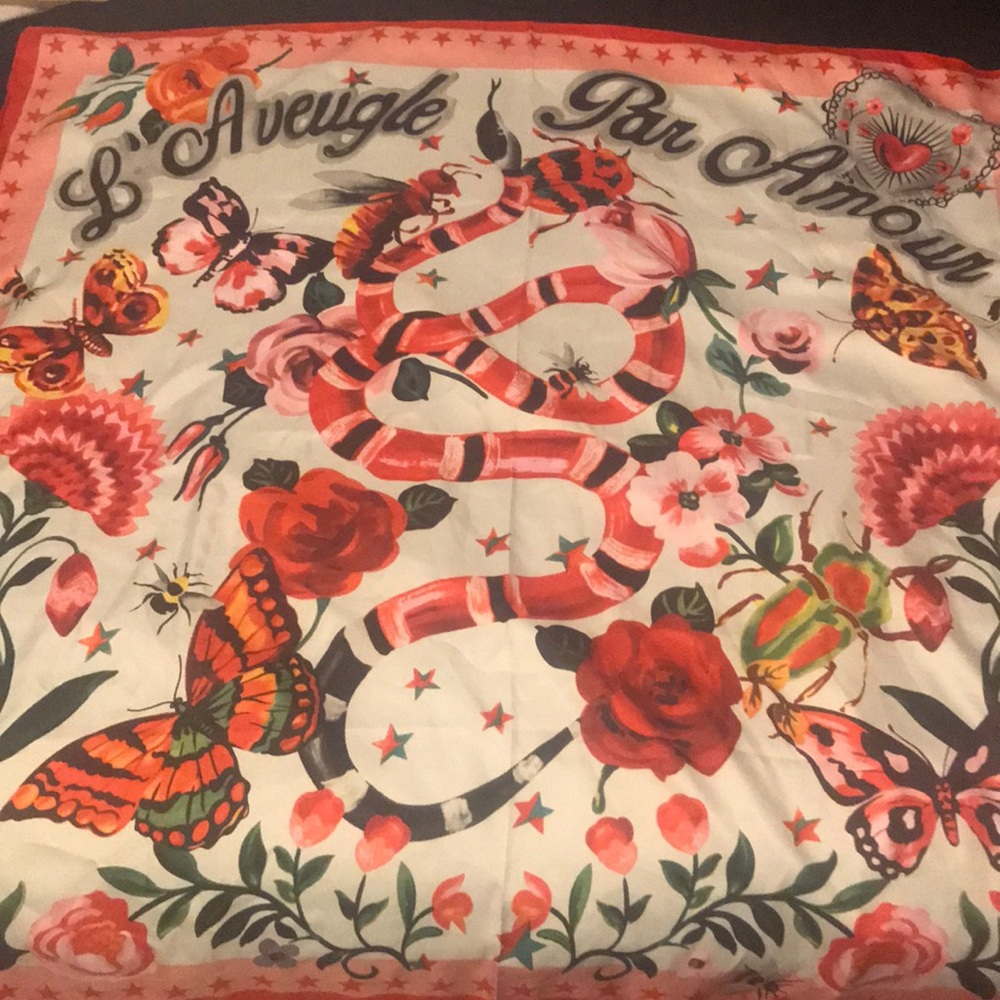 Gucci silk scarf